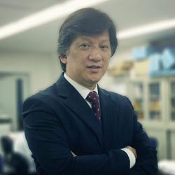 代表取締役社長：リノ　フランシス　プトラ　Reno Francis Putra